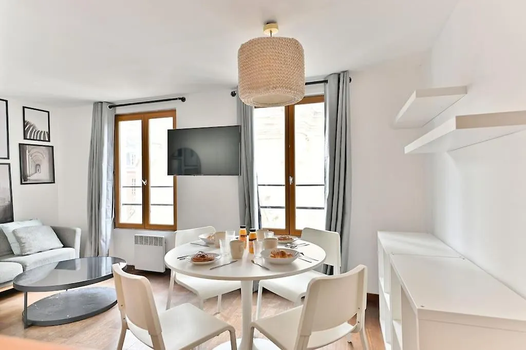 Apartment Paisible Et Rivoli Paris