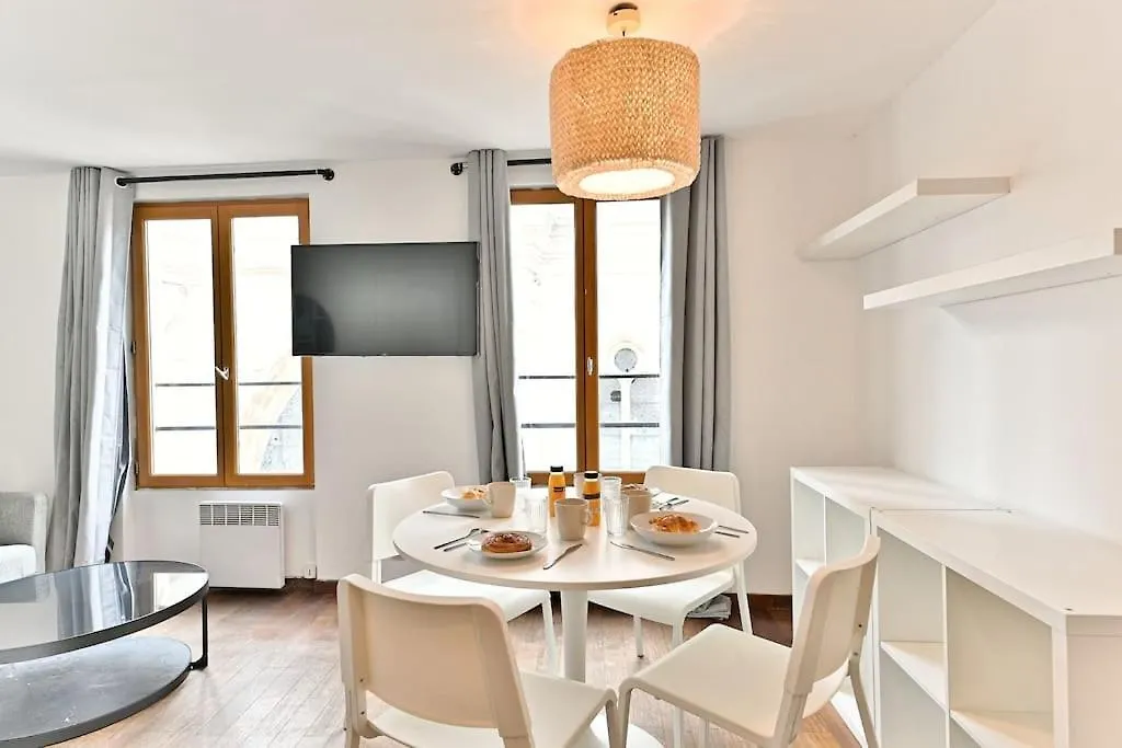 Paisible Et Rivoli Apartman *
